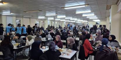 İlahiyat öğrencileri iftar sofrasında buluştu