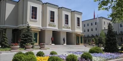 Kuşadası Belediye Başkanı Günel, görevden uzaklaştırıldı