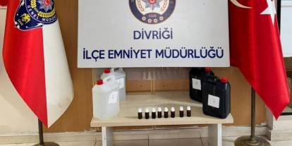 Kaçak alkol üreticisi yakayı ele verdi