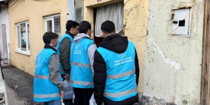 Öğrencilerden Yaşlılara Anlamlı Ziyaret