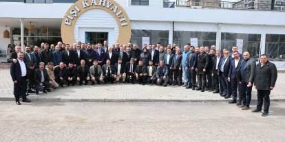 Sivas’ta esnaf ve protokol bayramlaşmada buluştu