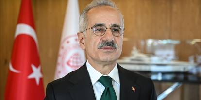 Bakan Uraloğlu'ndan Karadeniz'de saldırıya uğrayan gemiyle ilgili açıklama