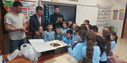 Başkan Çelik’ten adaşına sürpriz doğum günü