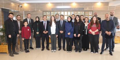 "Savunmadan Sanata" Sivas’ın genç tasarımcıları ödüllerine kavuştu