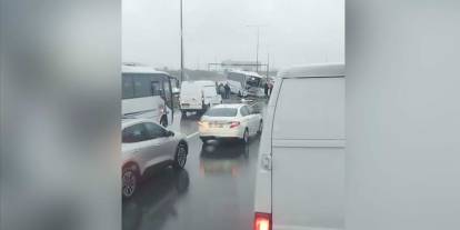 Servis aracının karıştığı kazada 1 polis şehit oldu, 16 polis yaralandı