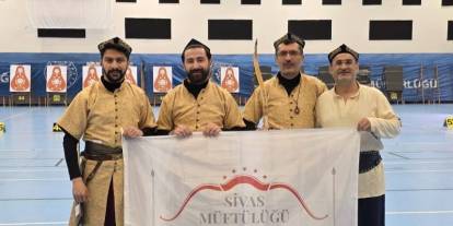 Sivaslı Okçular Türkiye Şampiyonası’nda 6. oldu