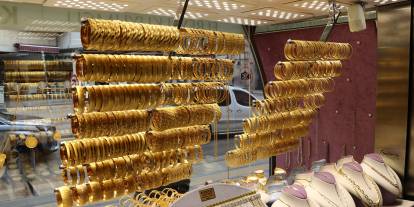 "Yastık altında bulunan tonlarca altın üretime kazandırılmalı"