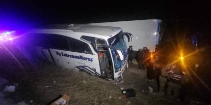 Erzincan-Sivas yolcu otobüsü kaza yaptı