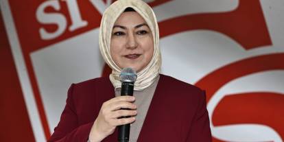 Rukiye Toy’dan Sivasspor’a maddi destek