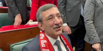 Yılmaz: Eşel mobil ile akaryakıt artışlarını sınırladık