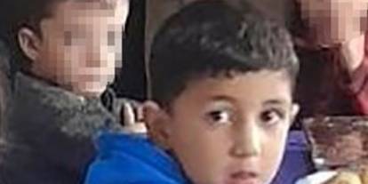 Sivas'ta traktörün şaftına düşen çocuk öldü