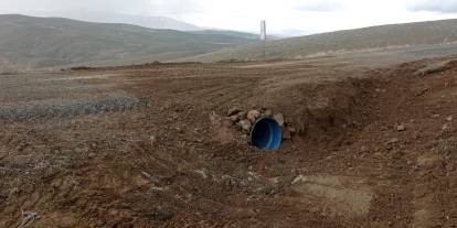 Yağış nedeniyle hasar gören yol hızla onarıldı