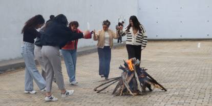 Sivas'ta öğrenciler baharın gelişini kutladı
