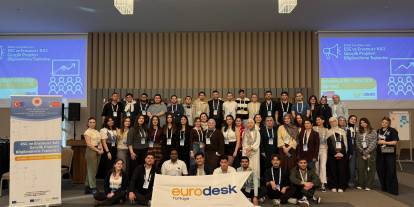 SCÜ öğrencisi Erasmus+ bilgilendirme toplantısına katıldı