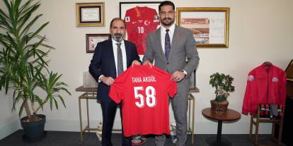 Türk sporunun iki önemli ismi Riva’da bir araya geldi