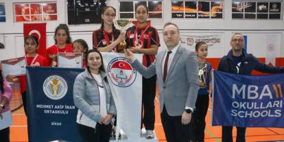 Sivas'ta küçük sporculardan büyük başarı