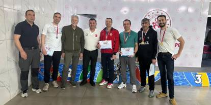 Sivaslı yüzücülerden büyük başarı!