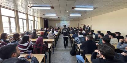 Üniversitede narko gençlik eğitimi düzenlendi