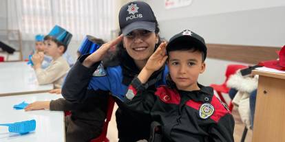 Emniyet teşkilatı sahada vatandaşla buluştu