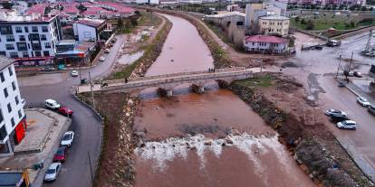 Fadlum Çayı Kızılırmak'a rengini verdi
