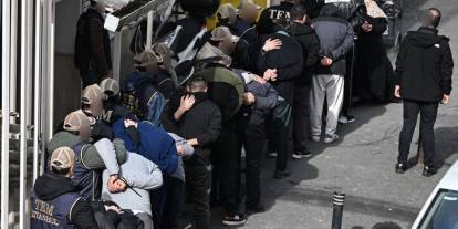 İstanbul'daki terör saldırısıyla ilgili 9 şüpheli tutuklandı.