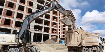 Sivas Belediyesinden üç mahallede eş zamanlı altyapı ve üstyapı hamlesi