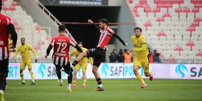 Sivasspor'un play-off umutları 11. yenilgiyle sonuçlandı