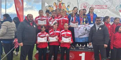 Atletizm pistinde Sivas rüzgârı