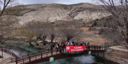 "Bozkırın Nazar Boncuğu"nda romantik tur: Sivas'ta evlenecek çiftler Gökpınar’da buluştu