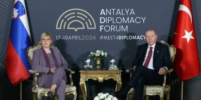 Cumhurbaşkanı Erdoğan Slovenya Cumhurbaşkanı Natasa Pirc Musar ile görüştü