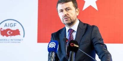 Güçlü basın demokrasinin vazgeçilmez unsurudur