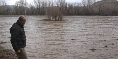 Zara’da çiftçiler için acil destek çağrısı: Üretici zor durumda