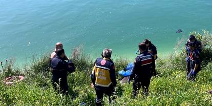 Sulama kanalında kadın cesedi bulundu