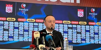 Son Dakika: Sivasspor Başkanı Burak Özçoban kongrede aday olacak mı?