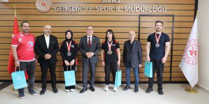 Bilek güreşinde büyük başarı