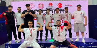 Sivaslı sporcular Mas Güreşi Büyükler Türkiye Şampiyonası'na damga vurdu