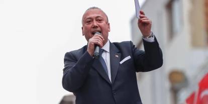 Özkan Yalım, CHP'den ihraç edildi