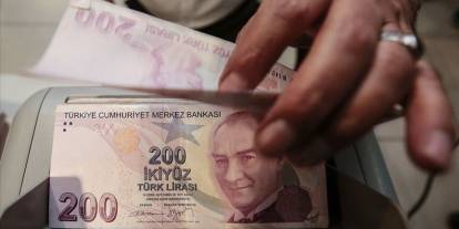 Yaşlı ve engelli aylıkları hesaplara yatırılıyor