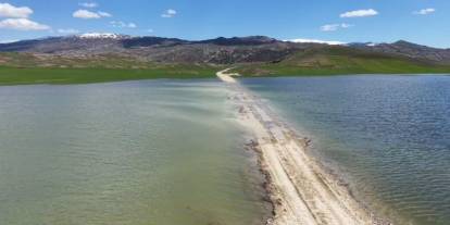Sivas'ta 30 hane ile ulaşım kesildi