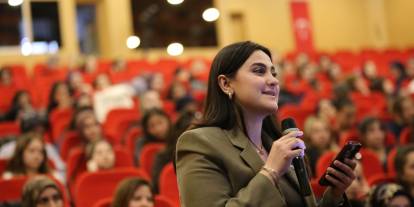Sivas’ta dünya ebeler günü etkinliklerle kutlandı