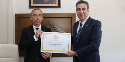 Hakan Başkan, mazbatasını aldı