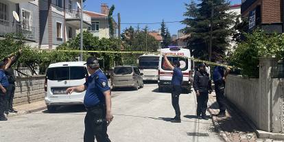 Tartıştığı anne ve babasını bıçaklayarak öldürdü