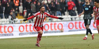 Ethemi, Sivasspor’da zirvede yer aldı