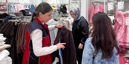 Vakıflar'dan 844 çocuğa giyim kartı