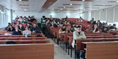 Geleceğin doktorlarına bağımlılıkla mücadele eğitimi