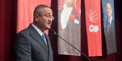 Sümbüloğlu: "Partimizin ortak iradesini kimseye teslim etmeyeceğiz"
