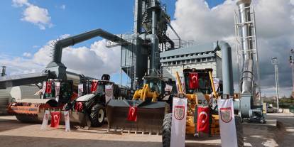 Sivas'ta saatte 120 ton kapasiteli asfalt üretim tesisi açıldı