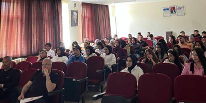 Sivas'ta öğrencilere dijital pazarlama ve reklamcılık eğitimi