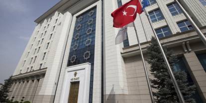 AK Parti'de 4 il başkanı değişti!
