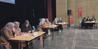 Sivas'ta kursiyerler yarışmada ter döktü